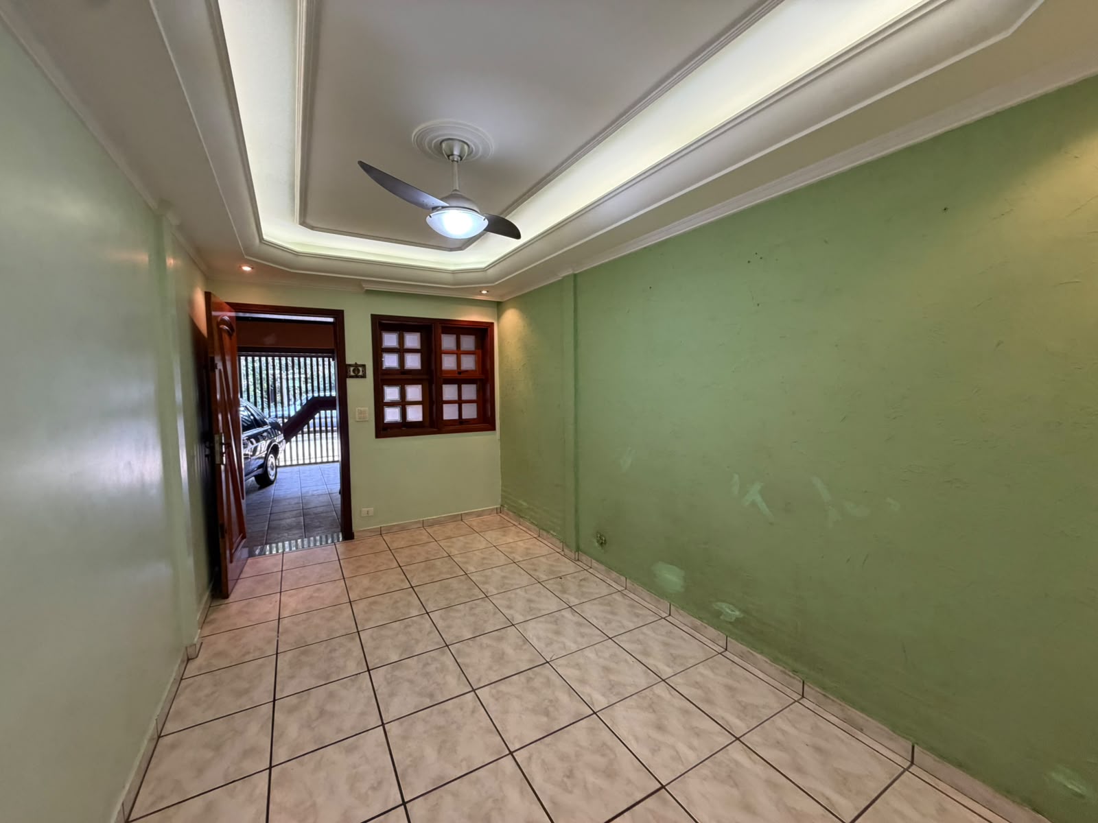 CASA - AGUA BRANCA